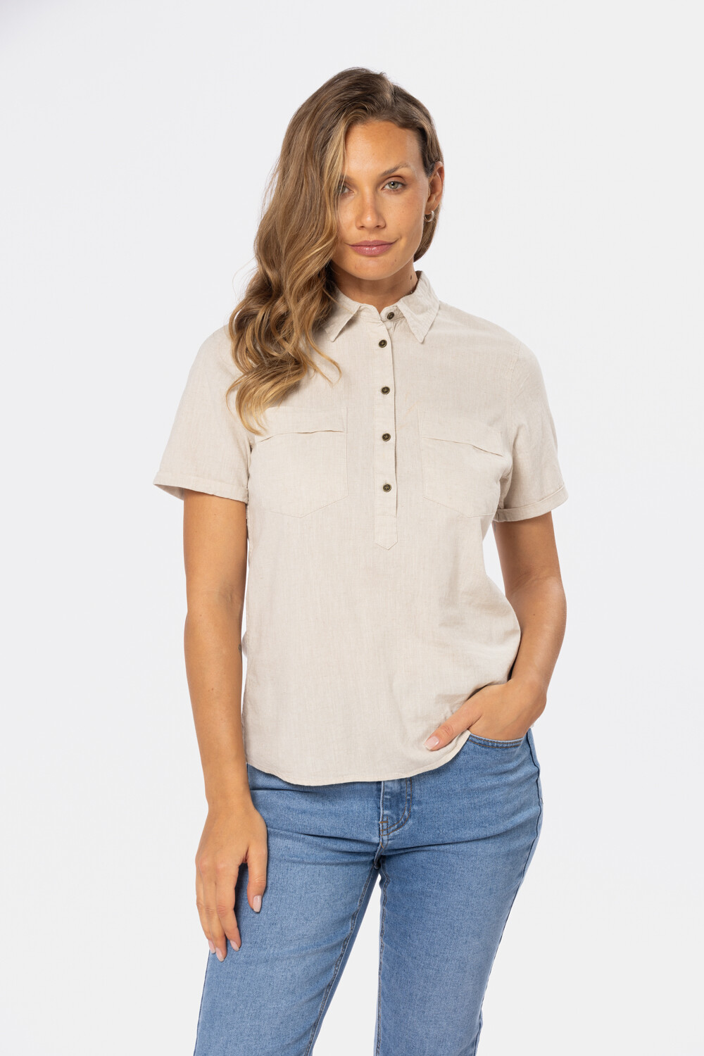 CAMISA DE LINO MEDIO BOTÓN Beige
