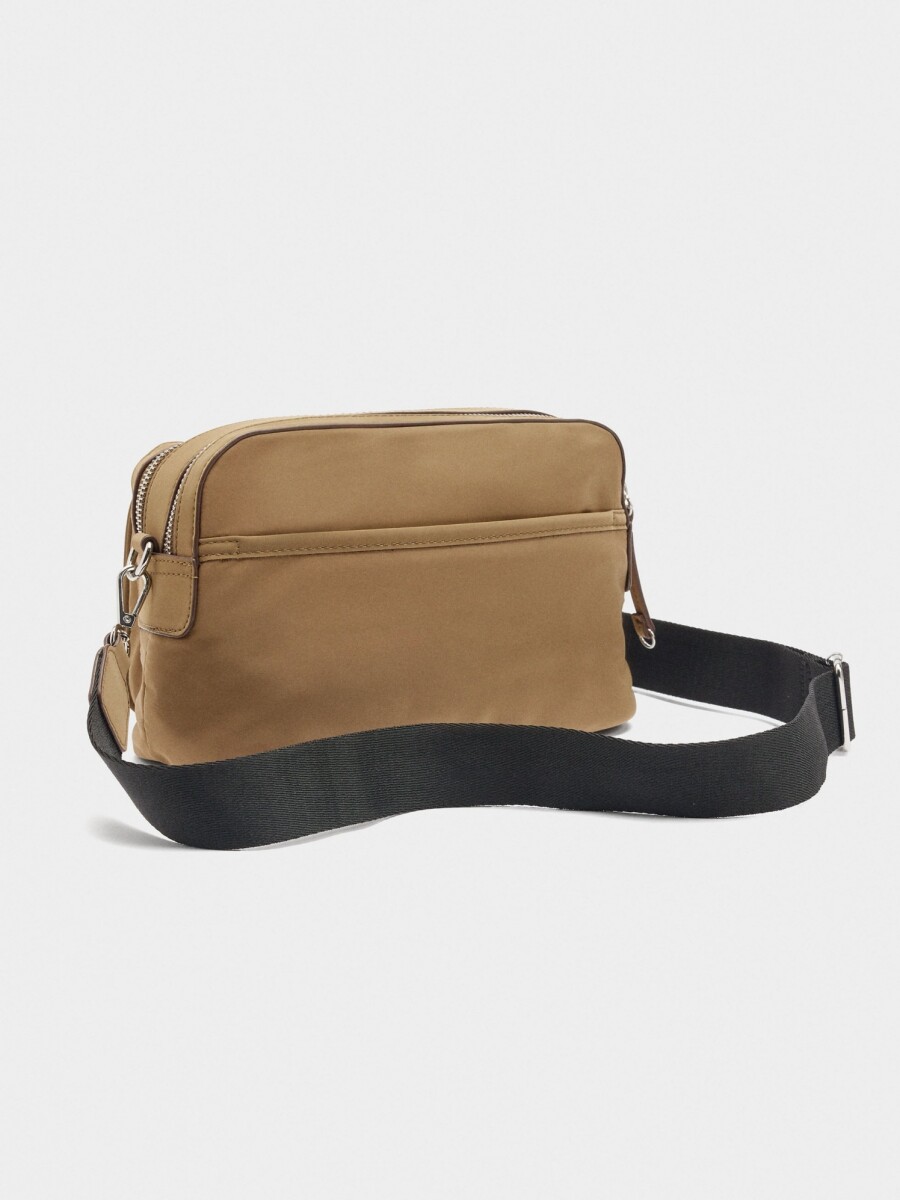Bolso Bandolera De Nylon Con Solapa camel