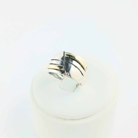 Anillo de Plata 925 con double de Oro 18k. Anillo de Plata 925 con double de Oro 18k.