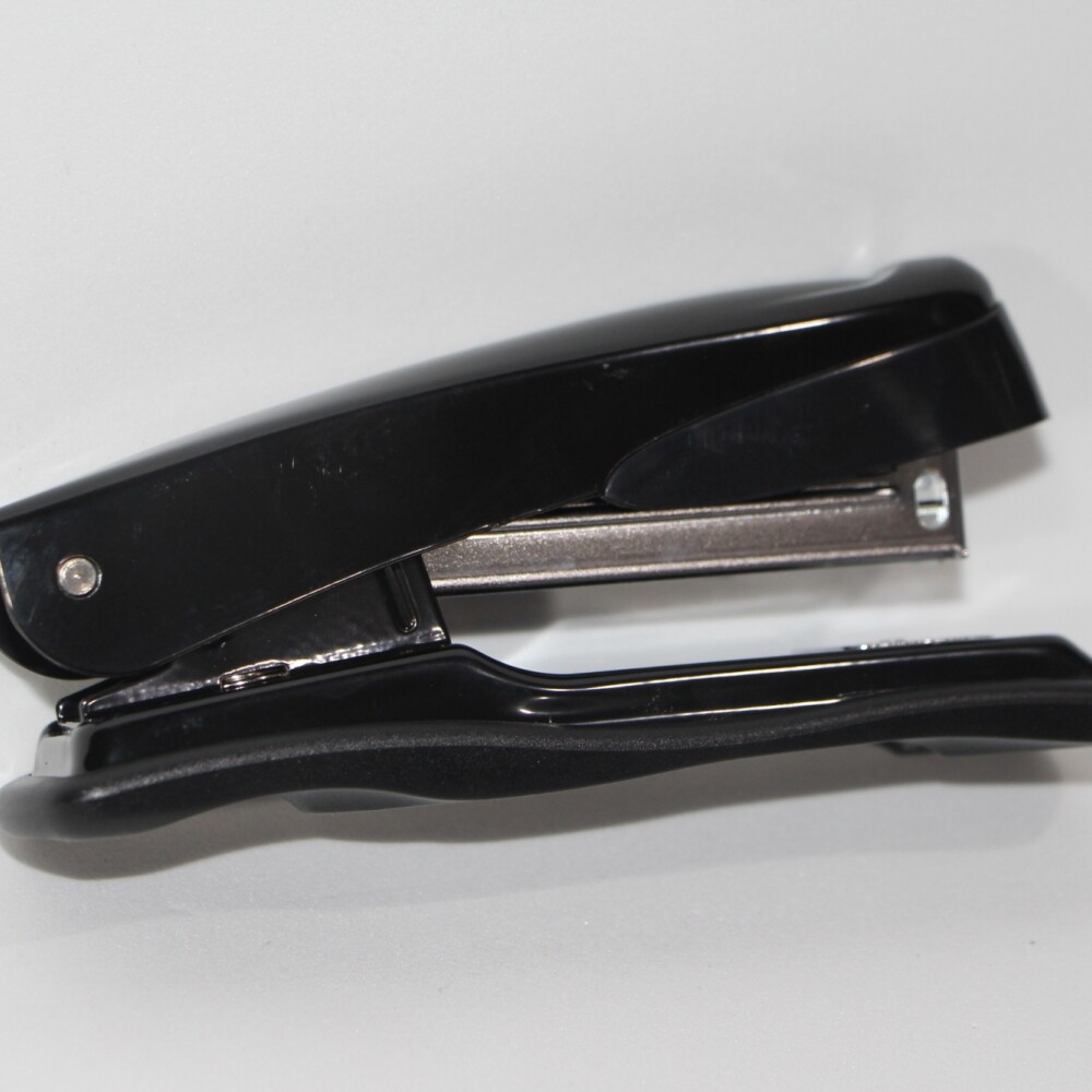 MAQUINA ABROCHADORA MILAN 80194 METAL MAQUINA ABROCHADORA MILAN 80194 METAL