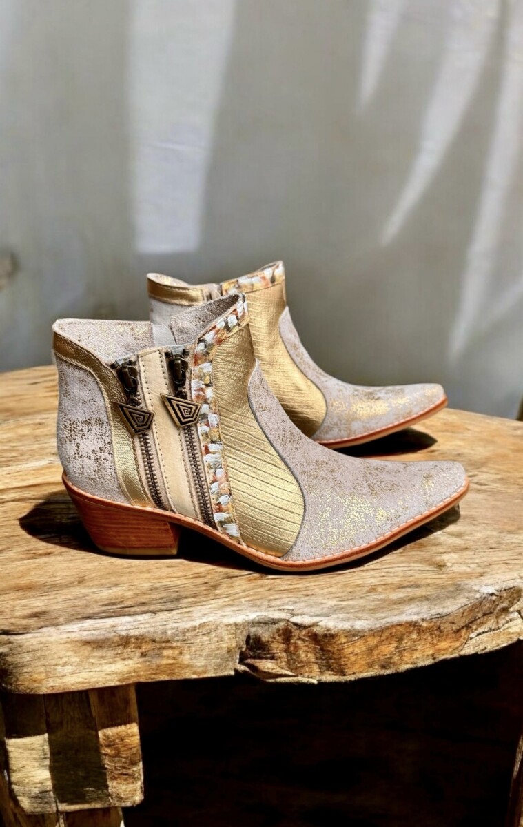 Bota EVA Jaspeada Con Dorado Y Arte Pintado A Mano 