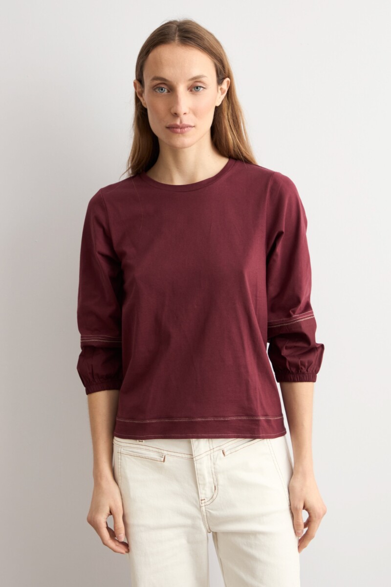 Remera mangas poplin ciruela