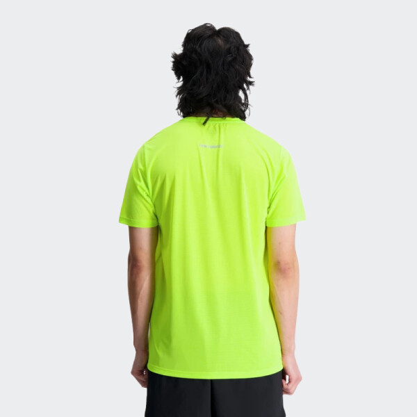 Remera New Balance Accelerate Sleeve Verde