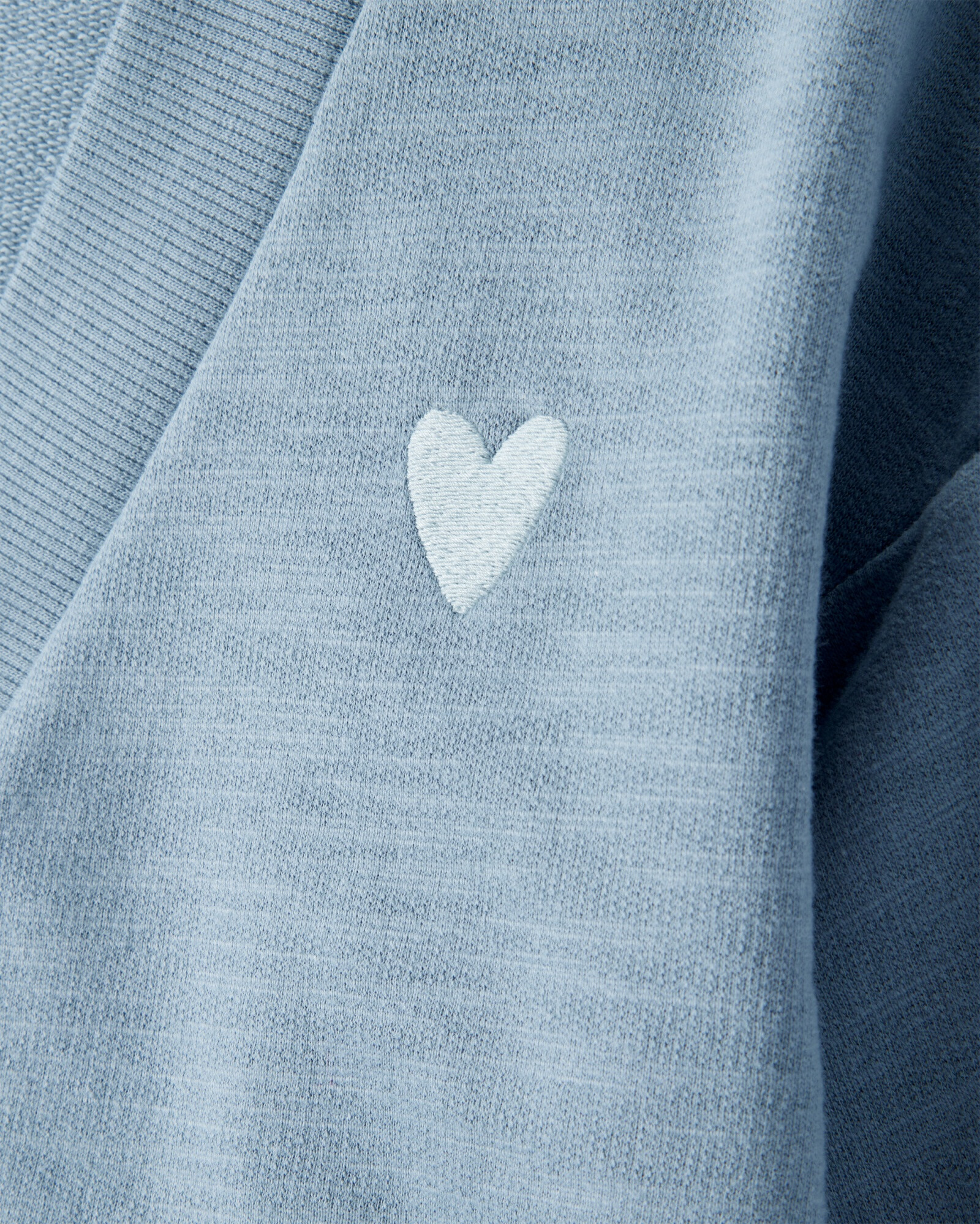 Saco de algodón, azul con bordado corazón Saco de algodón, azul con bordado corazón