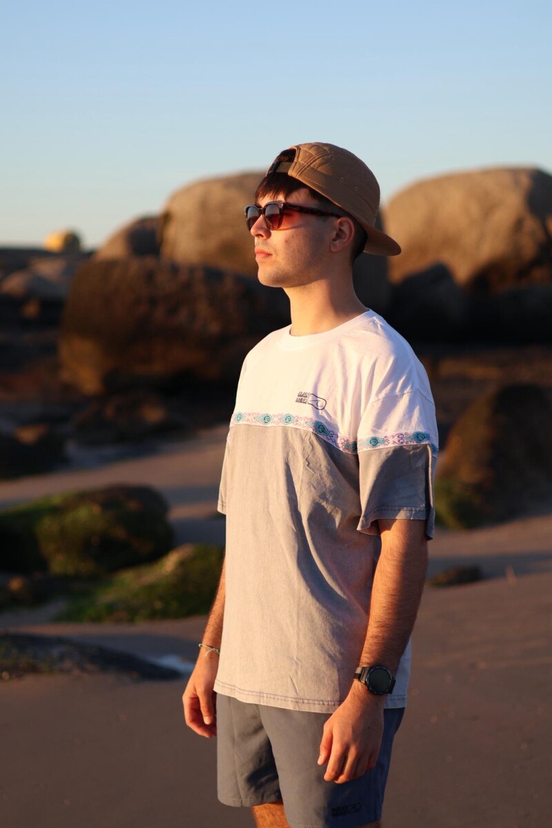 Remeron Roots / Gris U