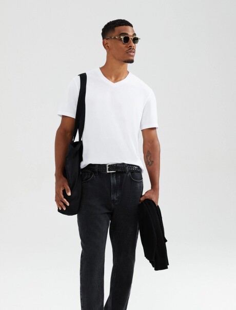 CAMISETA BÁSICA WORLD CUELLO EN V BLANCO