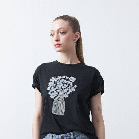 REMERA BONETERO Negro