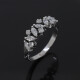 Anillo en oro 18k blanco con hermosos brillantes Anillo en oro 18k blanco con hermosos brillantes