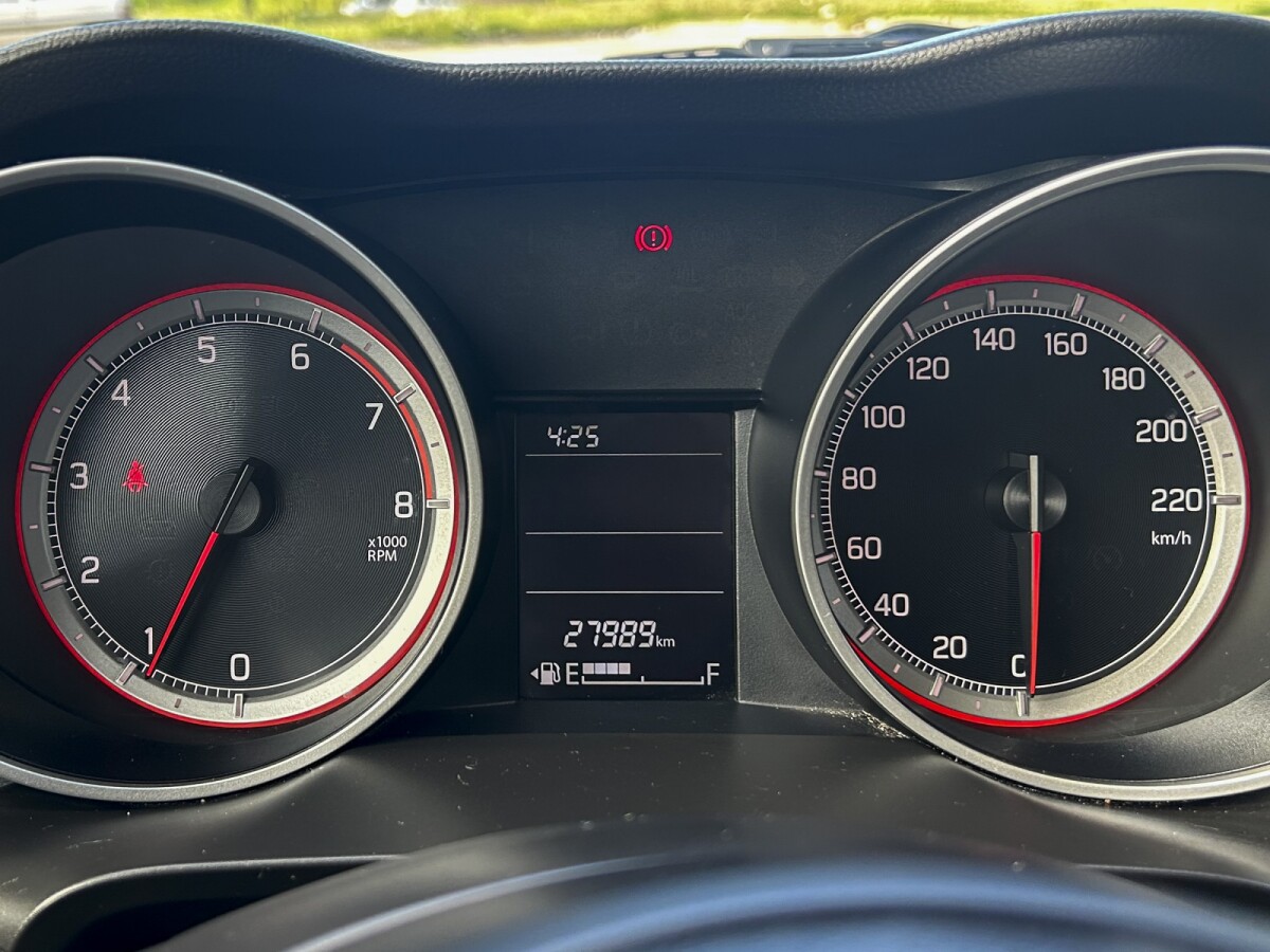 Suzuki Swift GL 2024 EXCELENTE ESTADO! | Permuta / Financia Suzuki Swift GL 2024 EXCELENTE ESTADO! | Permuta / Financia