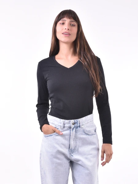 REMERA MADRID NEGRO