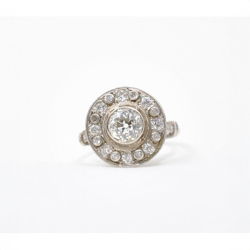 Anillo De Platino Con Brillantes Anillo De Platino Con Brillantes