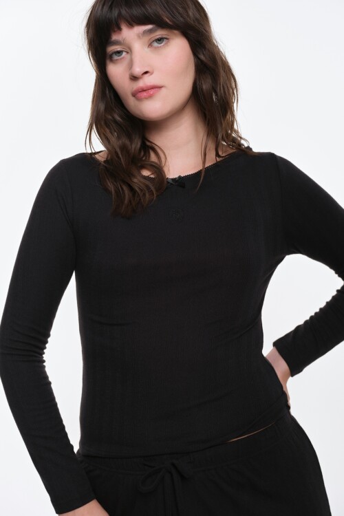 Remera Keswick Negro