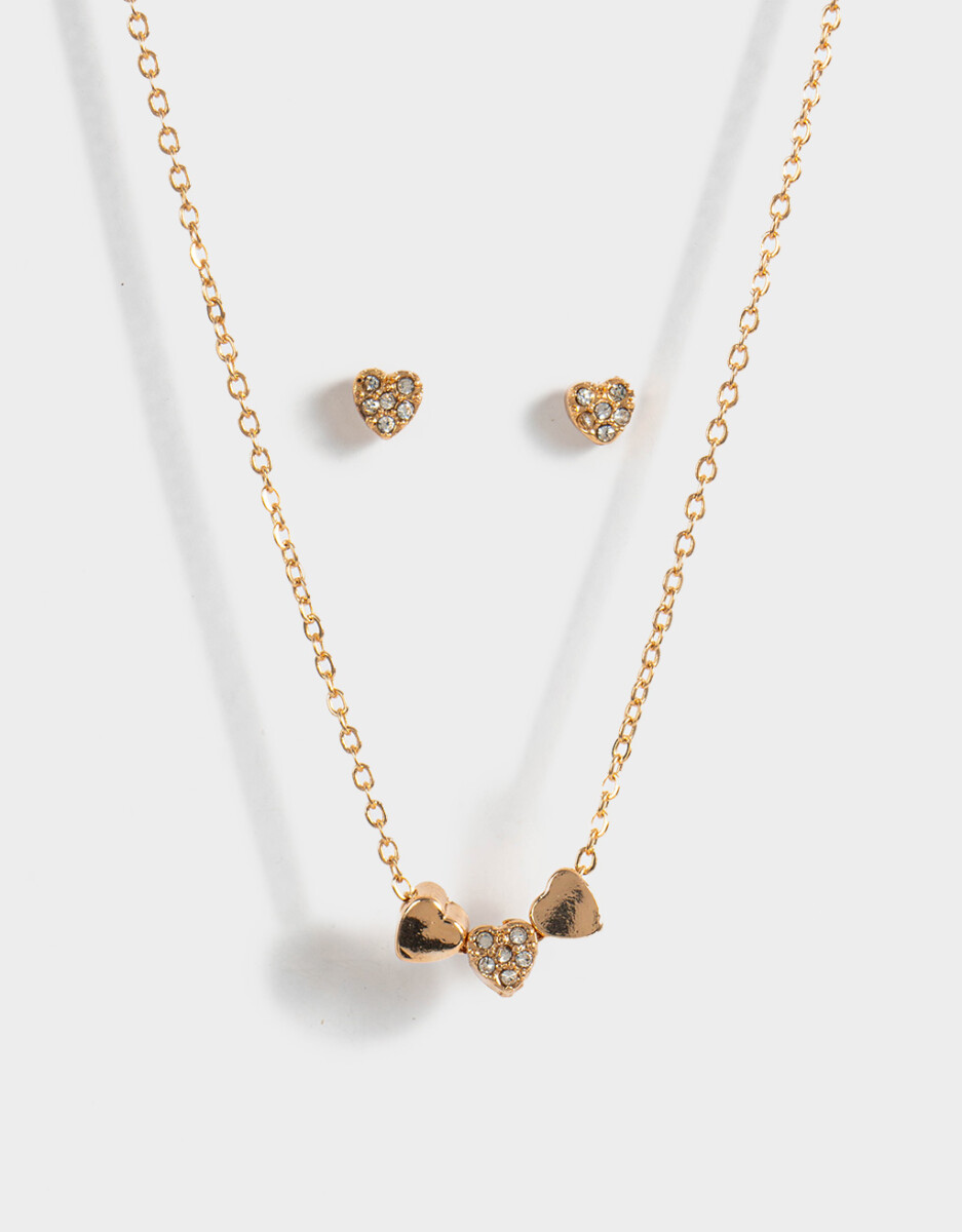 Set De Aros Pasantes Y Collar Con Corazón 