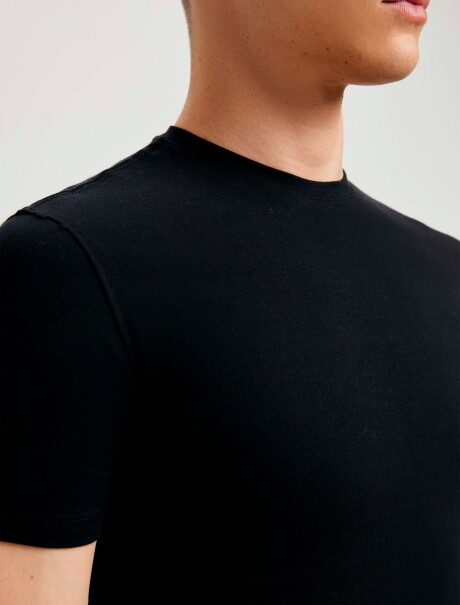 CAMISETA BÁSICA SUPER COTTON CUELLO EN V NEGRO