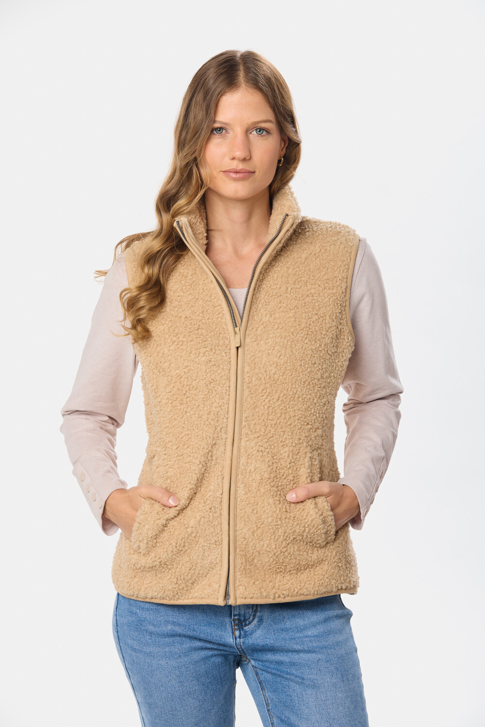 CHALECO TEJIDO CORDERITO Beige