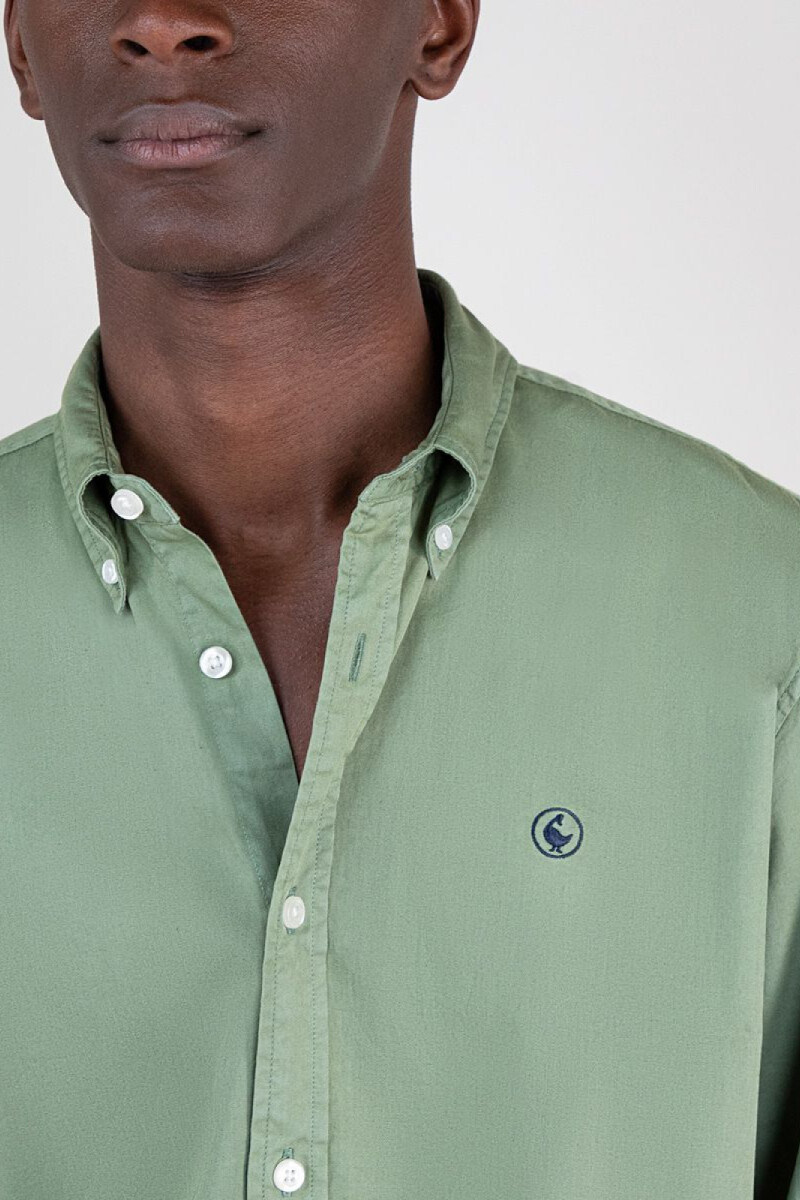 Camisa Garment Dyed Verde