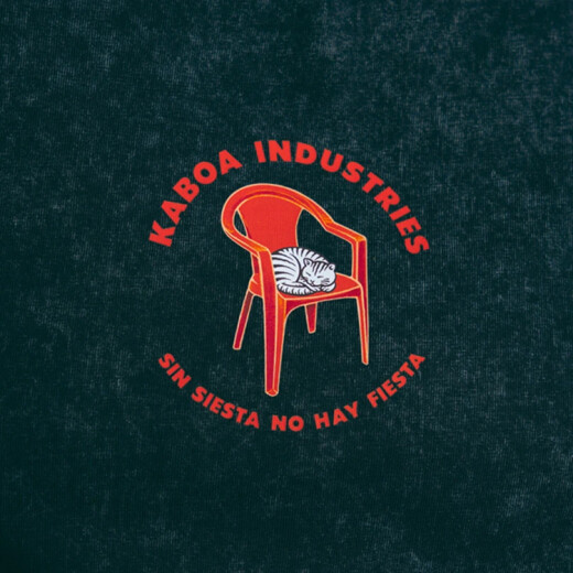 Remera Kaboa No Siesta No Fiesta - Negro Remera Kaboa No Siesta No Fiesta - Negro