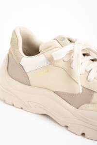 Zapatilla Cuero Combinada Nácar