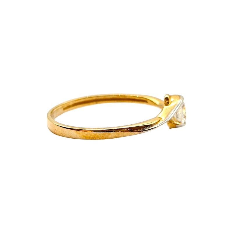 Anillo Solitario-Oro bajo-Piedra Zirconia-AN8069 conpiedra