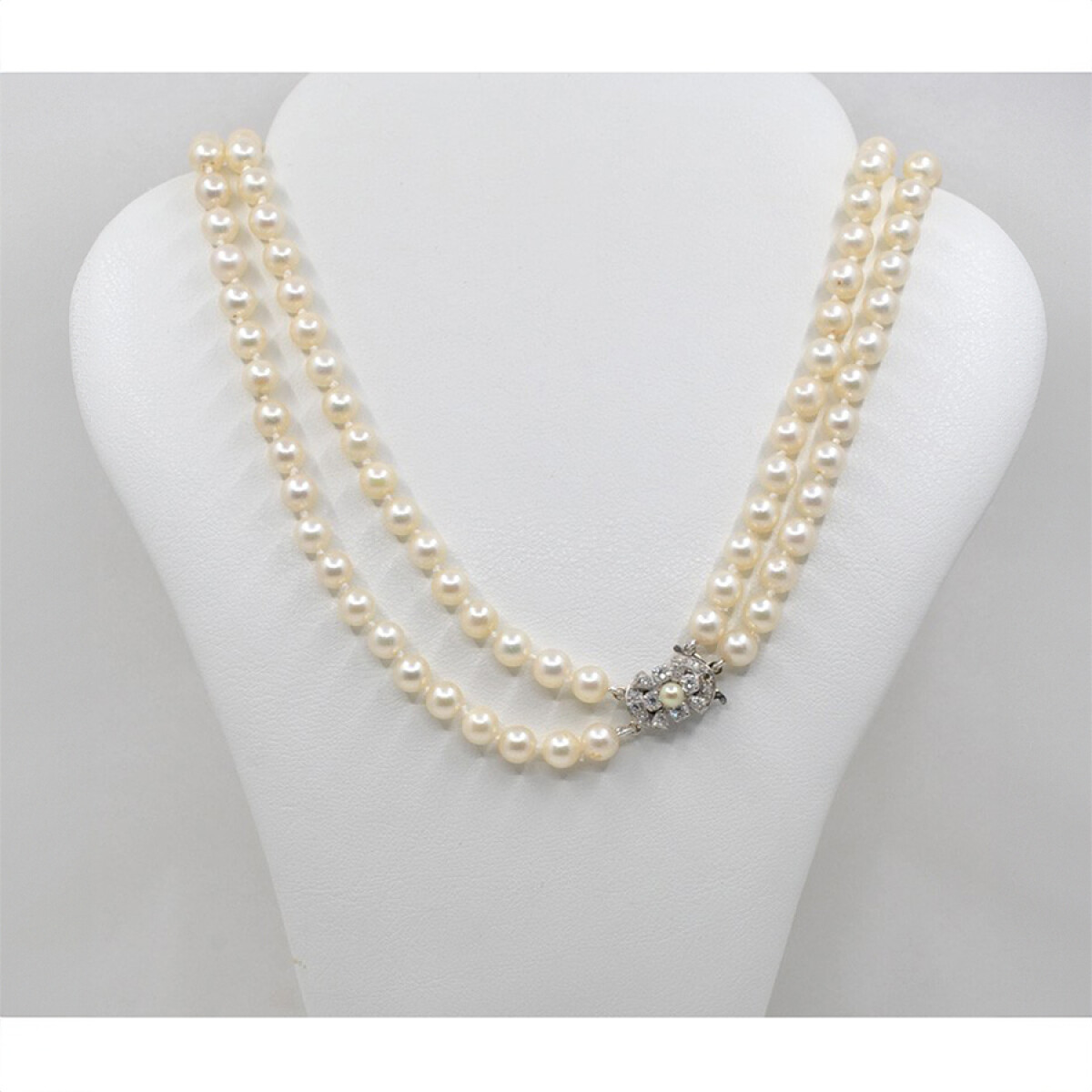Collar Perlas De Cultivo Con Broche De Oro 18 K , Brillantes Y Perla 