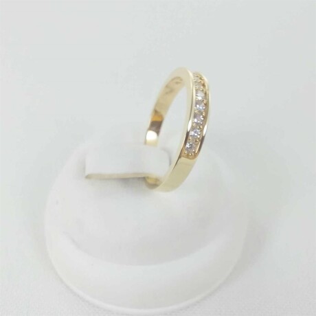 Anillo de oro 9 ktes con 11 circonias. Medio sin fin Anillo de oro 9 ktes con 11 circonias. Medio sin fin