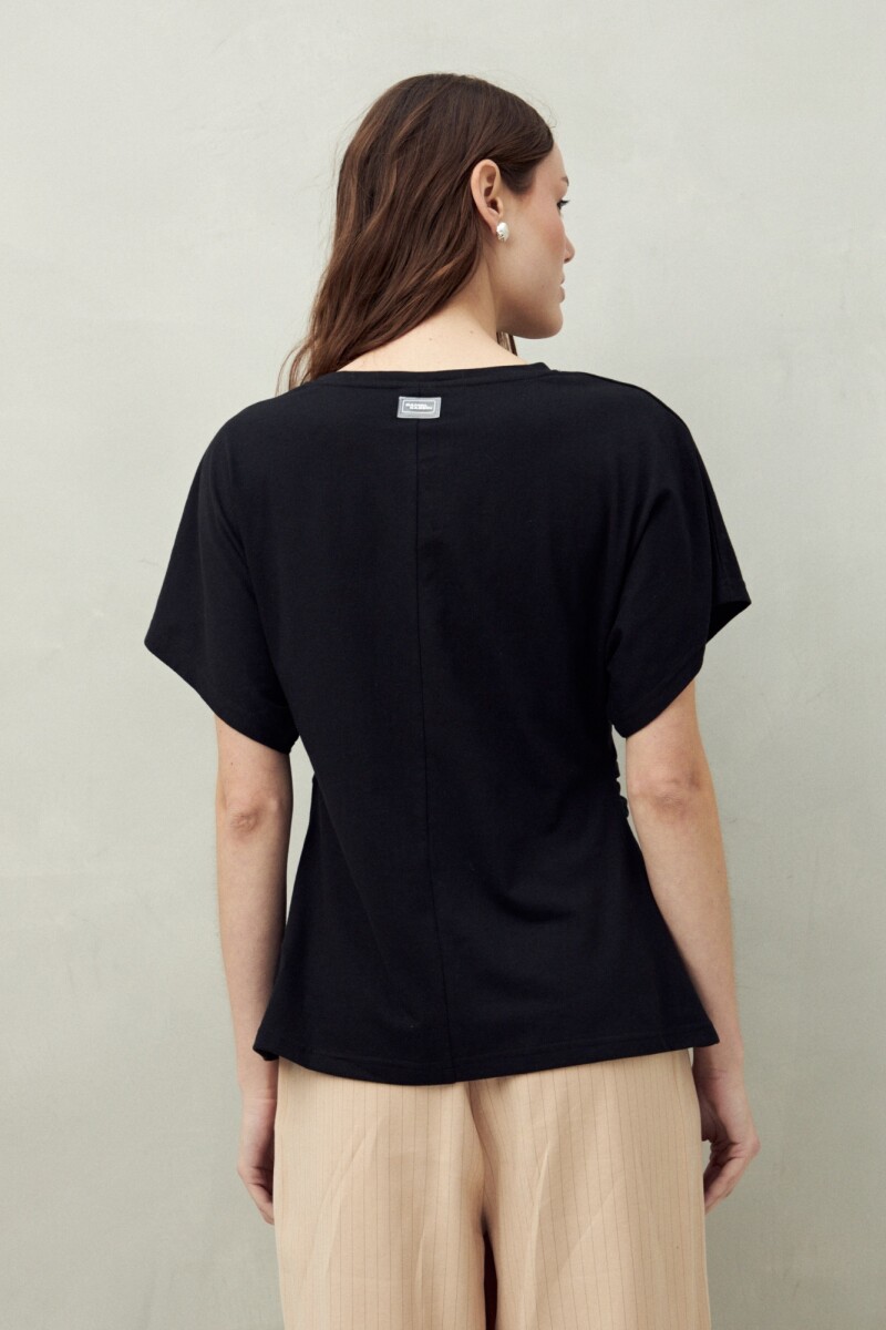 REMERA MILERA Negro