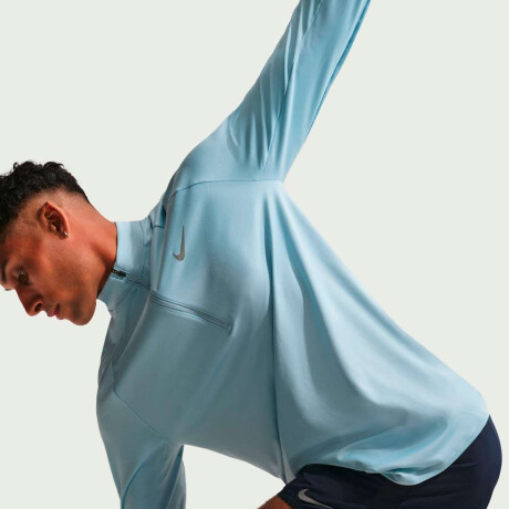 Remera Nike Dri-Fit Stride Hz Midlayer de Hombre Azul