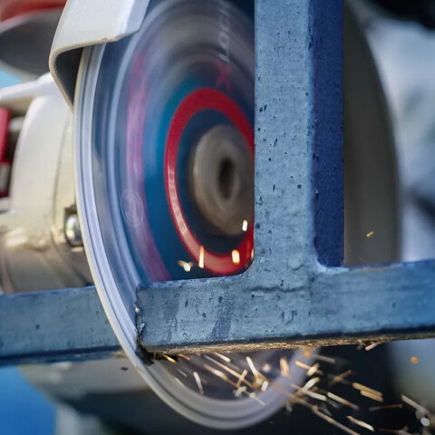 Disco diamantado p/metal Ø115x22.23mm Expert Bosch BS3244