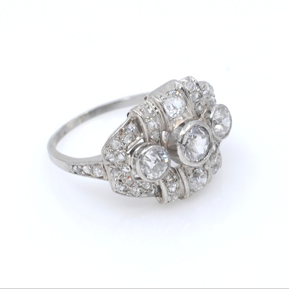 Anillo oro 18k blanco y platino, brillantes y diamantes Anillo oro 18k blanco y platino, brillantes y diamantes