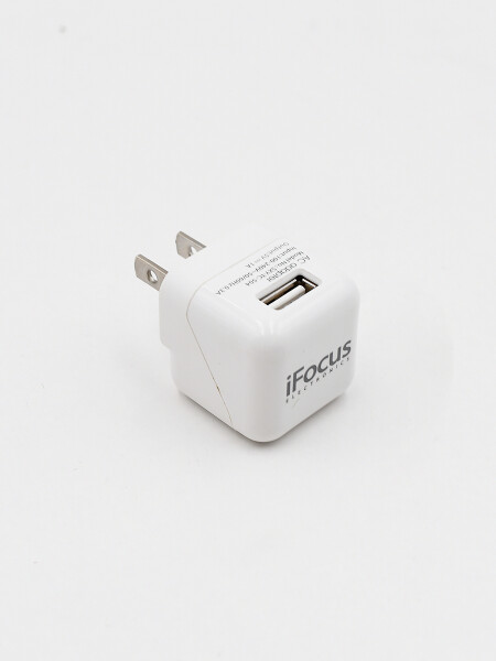 ENCHUFE ADAPTADOR PARA CARGA USB BLANCO