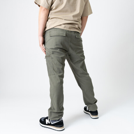 Pantalón Cargo Wrangler de Hombre - VOLUME - 1123449 Sin color