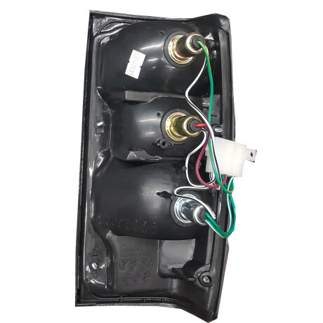 FAROL TOYOTA HILUX 84-87 IZQ.6 TORNILLOS - FAROL TOYOTA HILUX 84-87 IZQ.6 TORNILLOS -
