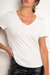 Remera En V Nácar