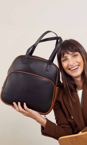 MOCHILA CLARA NEGRO Y SUELA