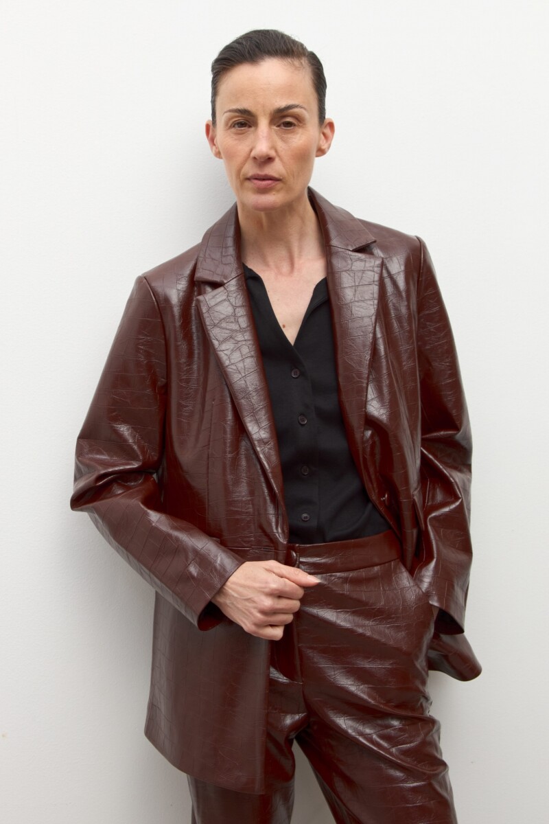 Blazer crocco eco cuero chocolate