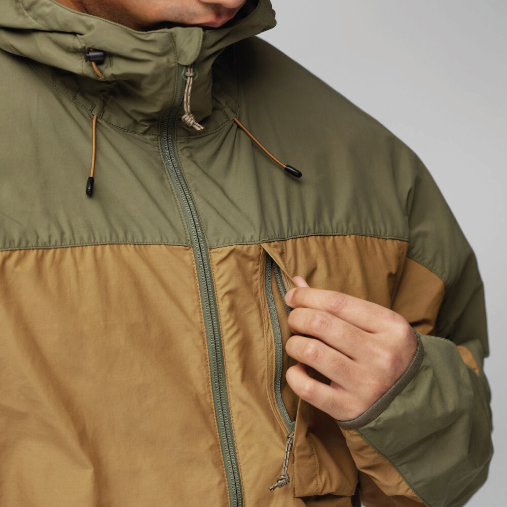 Casaca Fjallraven High Coast Wind Hombre Fossil-Deep Sea