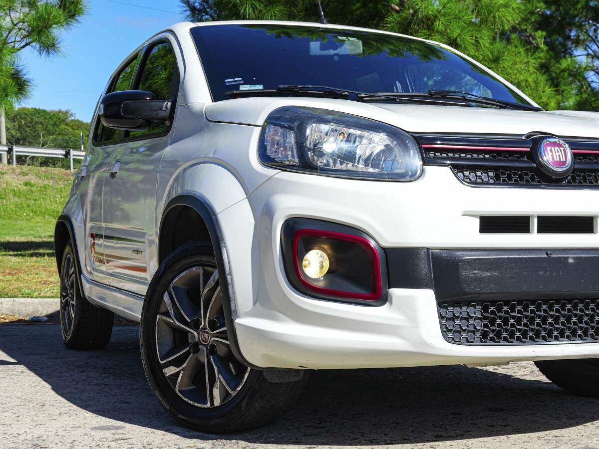 Fiat Uno Evo Sporting 1.4| Permuta / Financia Fiat Uno Evo Sporting 1.4| Permuta / Financia