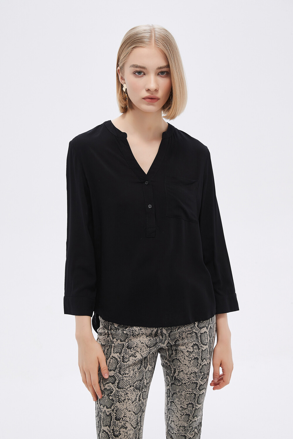 Blusa Au Negro