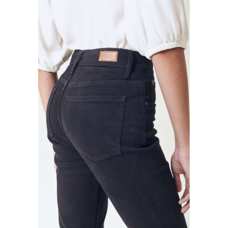 Jean Crop Flare Negro