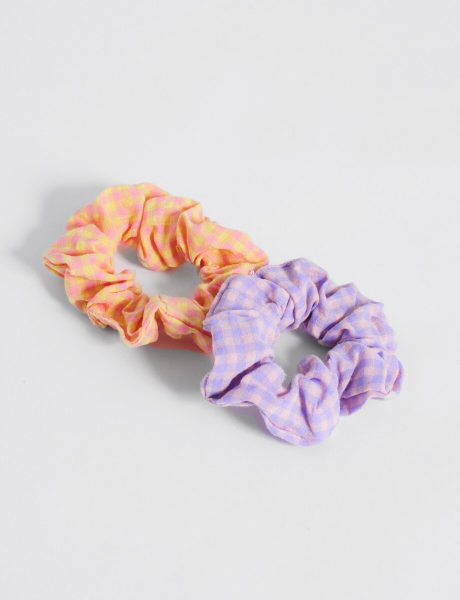Gomita scrunchie de tela cuadritos - multicolor 