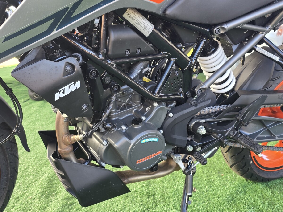 KTM Duke 200 0KM | Permuta / Financia KTM Duke 200 0KM | Permuta / Financia