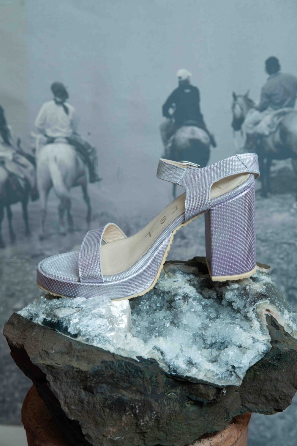 None Bridal Heels Lila