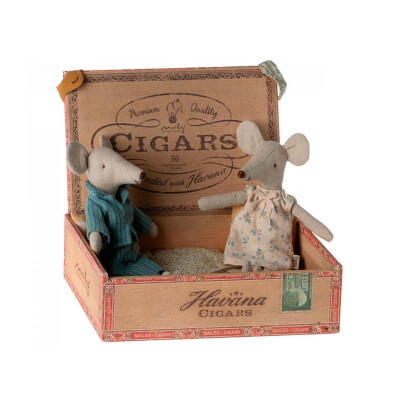 Ratón mamá y papá en caja Maileg Ratón mamá y papá en caja Maileg