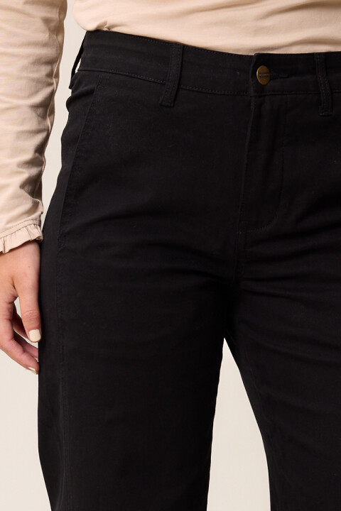 PANTALON HELLE POLANCO Negro