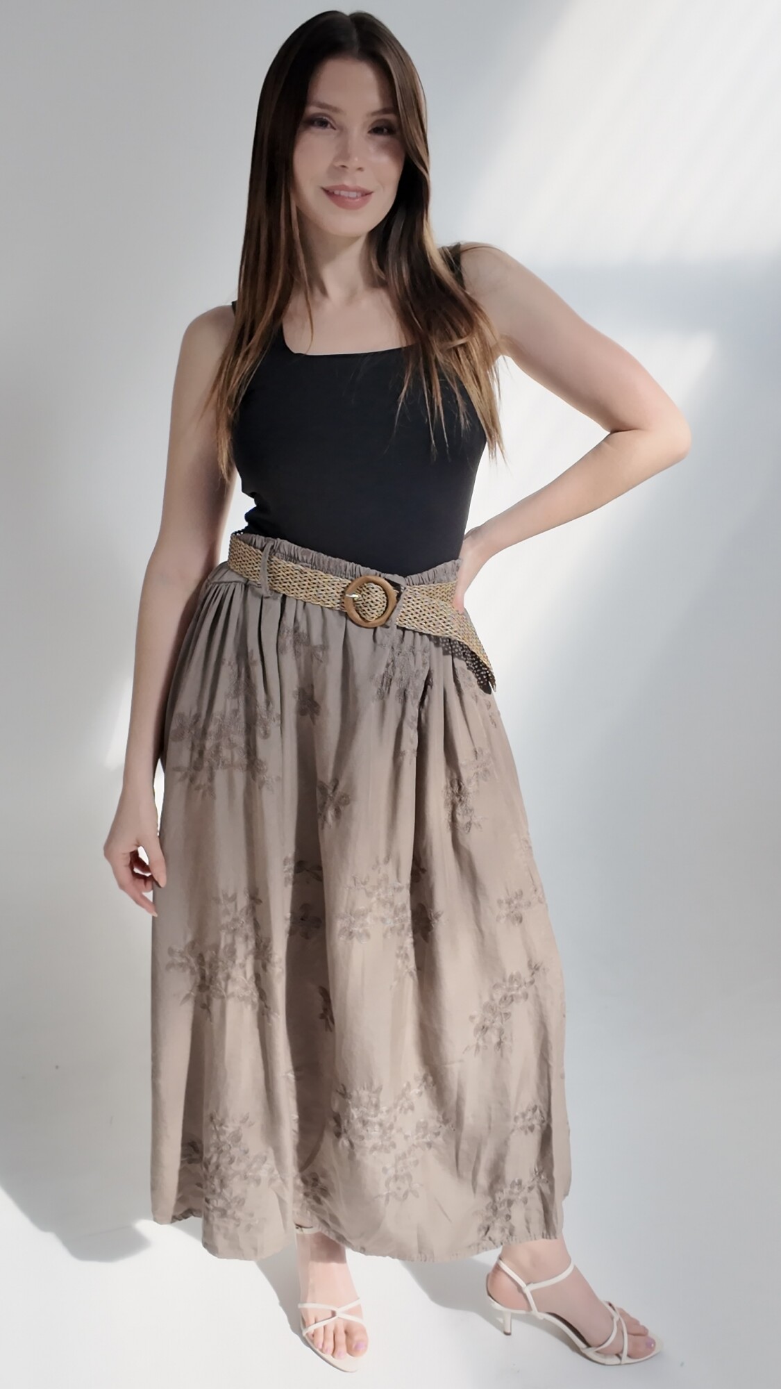 Pollera Flor Marrón