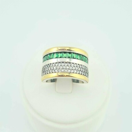 Anillo de Plata 925 con double de Oro 18k y Circonias Verdes. Anillo de Plata 925 con double de Oro 18k y Circonias Verdes.