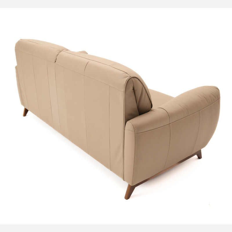 SOFA 3 CUERPOS - 100% CUERO - MODELO PUERTO - COLOR MARRON CLARO SOFA 3 CUERPOS - 100% CUERO - MODELO PUERTO - COLOR MARRON CLARO