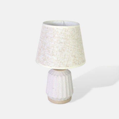 LAMPARA BEIGE C/BASE CERAMICA BLANCA P/MESA Unica