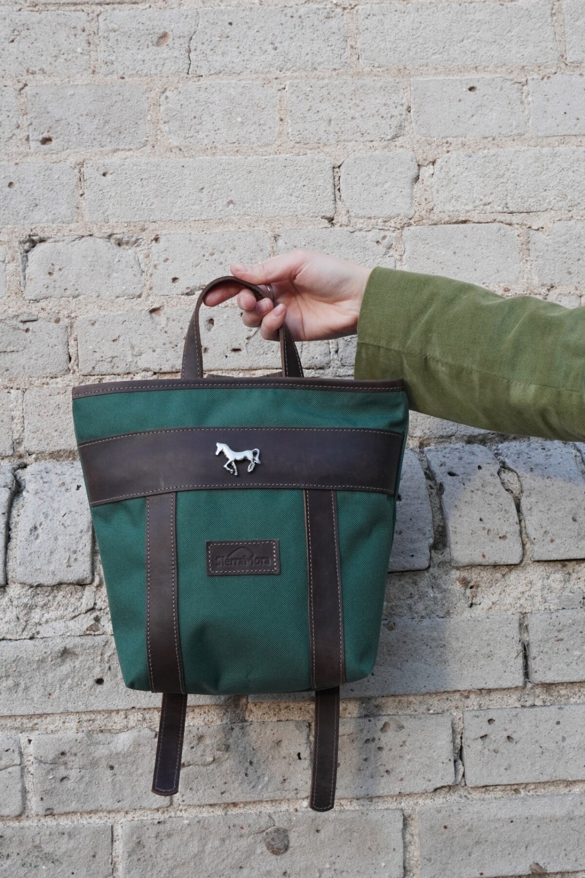 Mini Mustang Backpack Chocolate / Verde Inglés