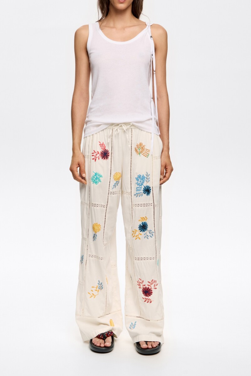PANTALÓN 